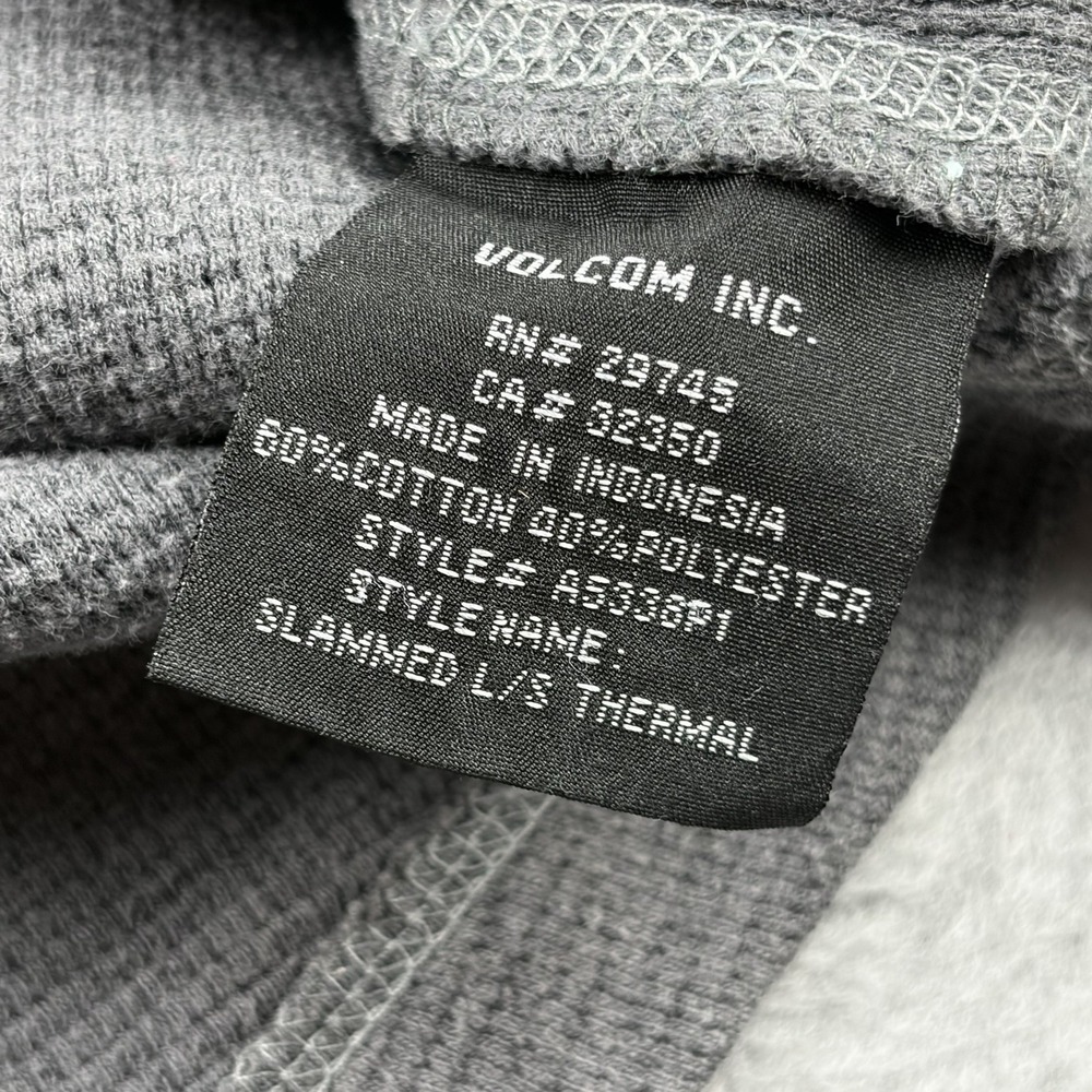 Volcom Shirt Mens Medium Gray Waffle Knit Thermal Long Sleeve Graphic Skater Y2K - Picture 4 of 8